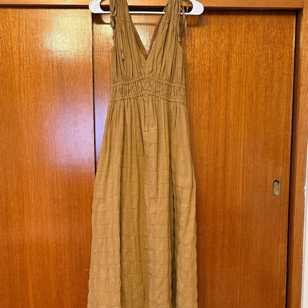 Elegant Tan Maxi Dress